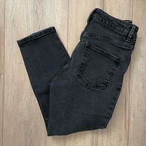 ASOS PETITE MOM JEANS SIZE 25/26